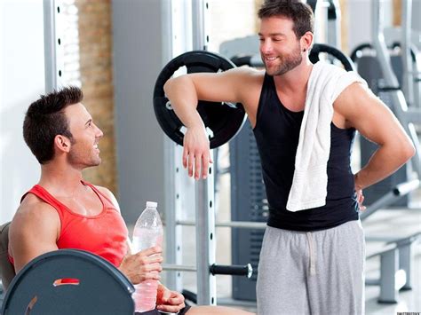 8 Steps to Picking Up Guys at the Gym